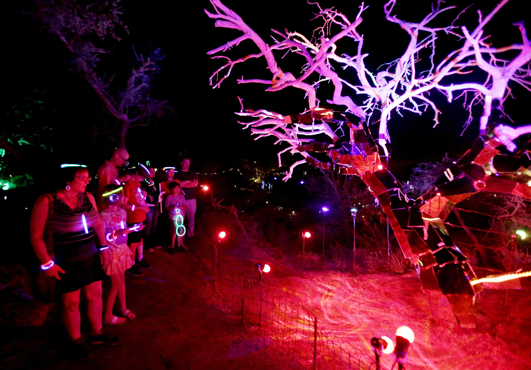 GLOW! 2017 festival in Oracle